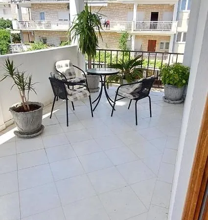 Apartment And Jasminka