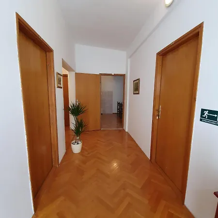And Jasminka Apartment Makarska