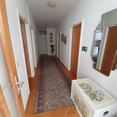 And Jasminka Apartment Makarska